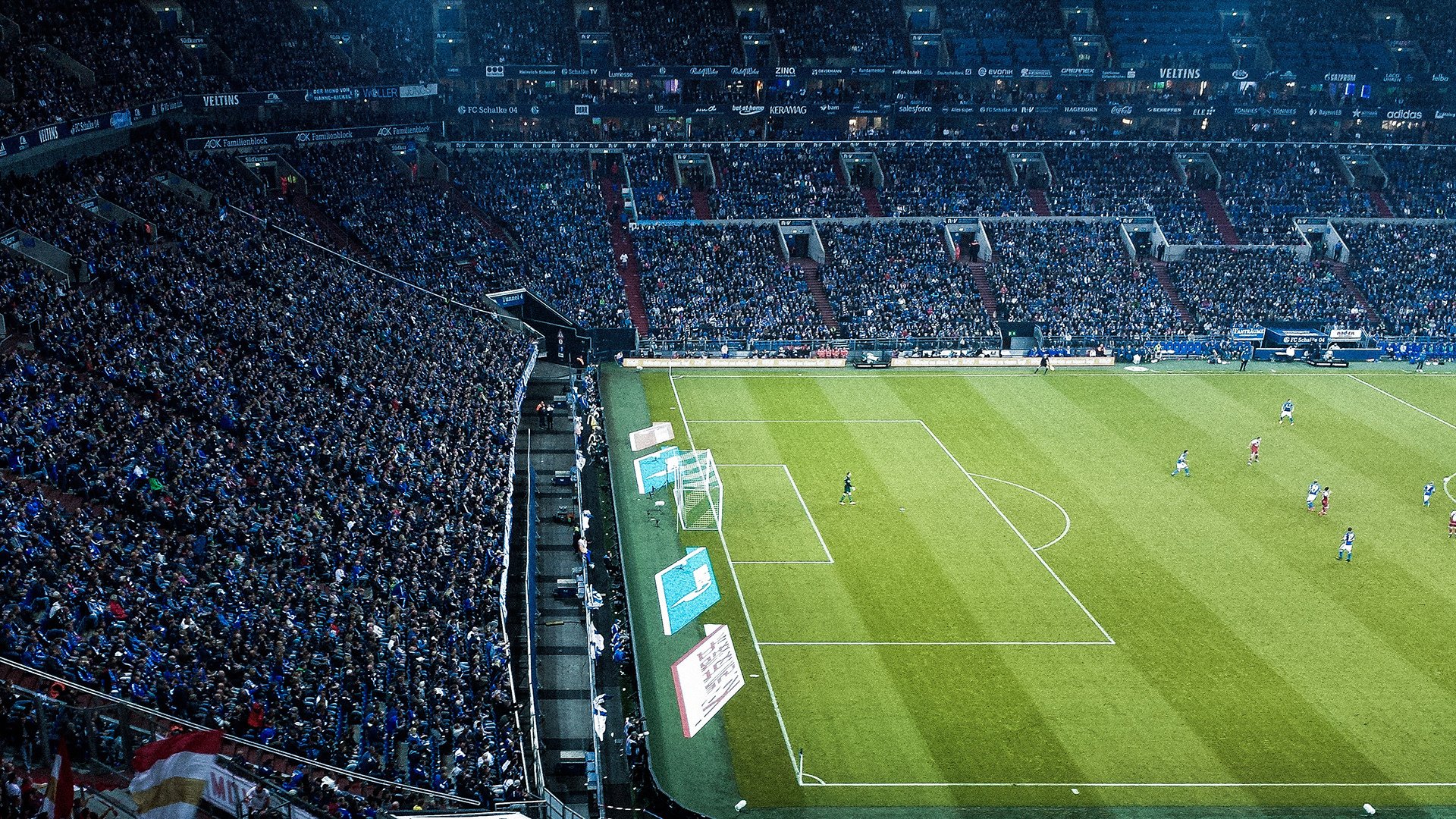 德甲争冠战焦点战，新西兰提前终结悬念曼城