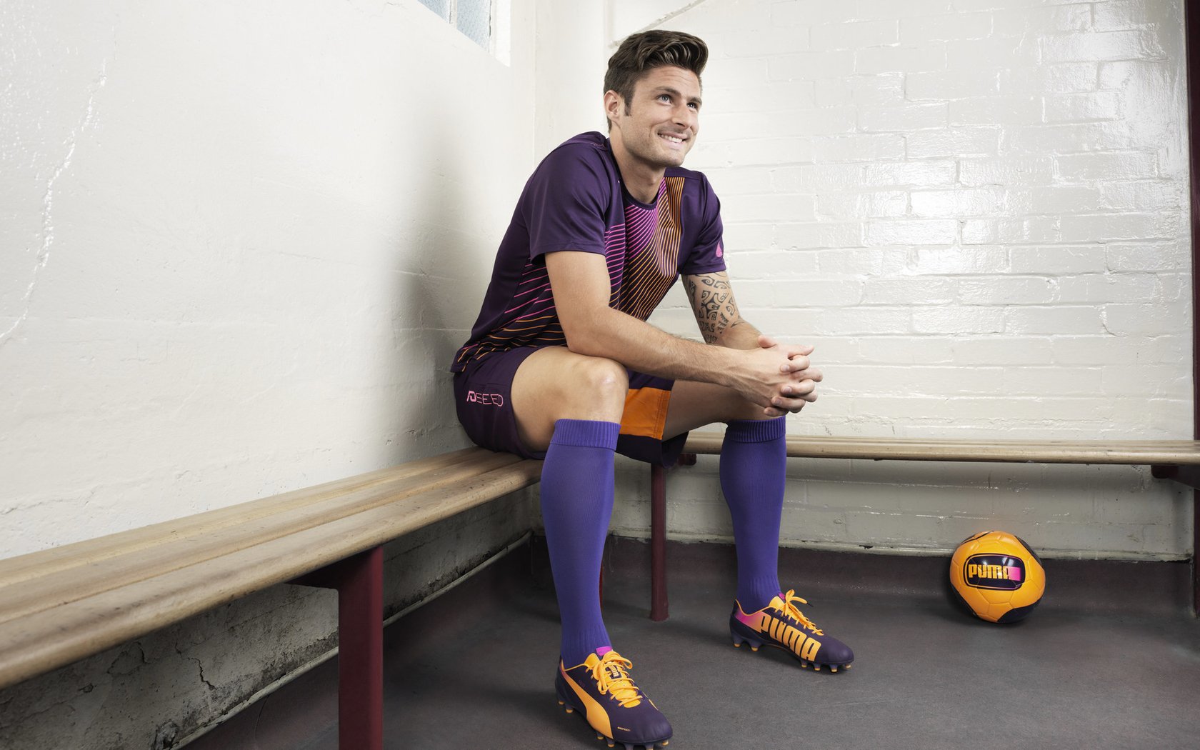 F1新赛季揭幕战之夜，萨卡数据全面爆炸，预示新时代降临？